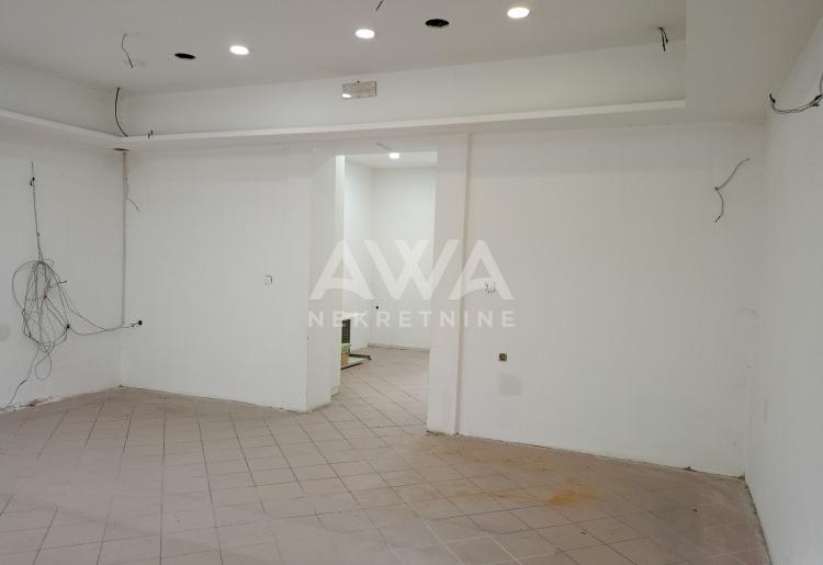 Apatin Lokal za izdavanje, 93 m2