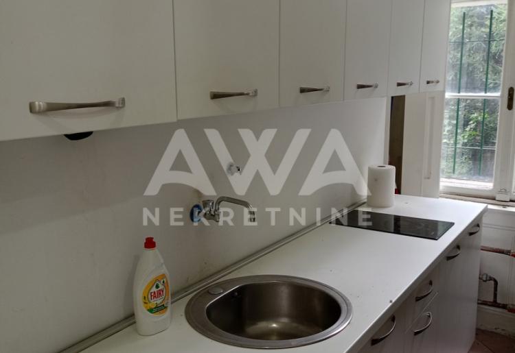 Apatin Lokal za izdavanje, 93 m2