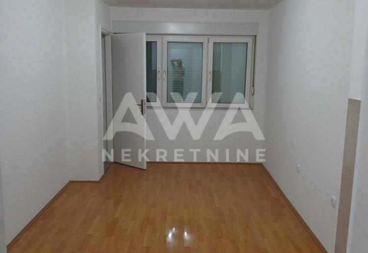  Apatin, Stan 67 m2 na II spratu