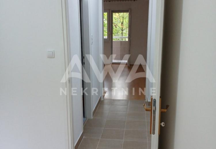  Apatin, Stan 67 m2 na II spratu