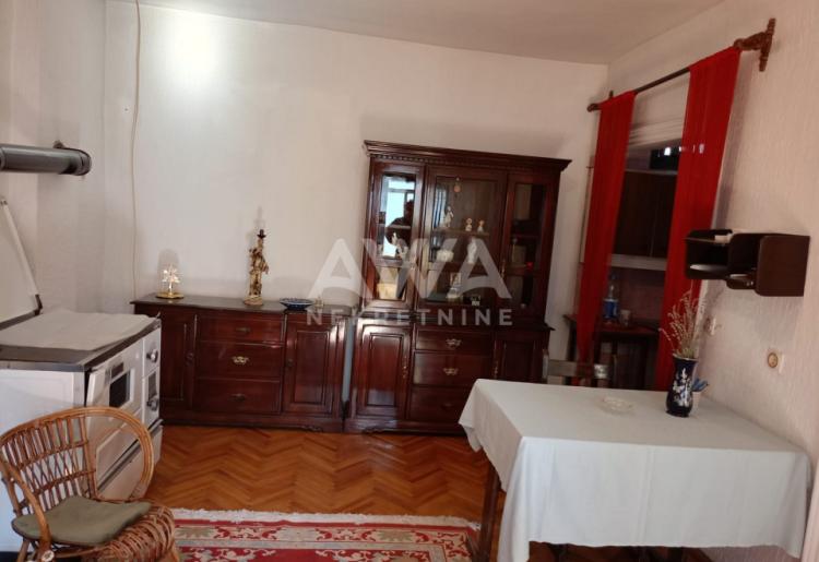 Apatin – Kuća sa lokalom, 163m², odlična prilika za stanovanje i posao