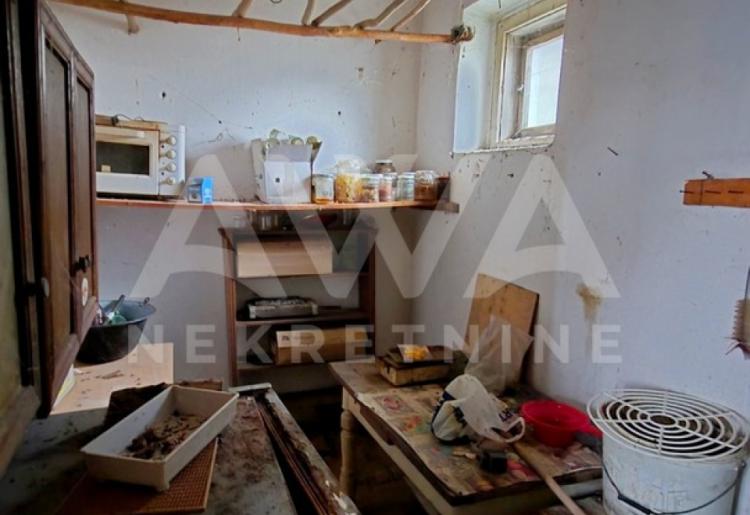 Na prodaju stan za renoviranje u Ribarevu – Apatin, K.O. Sonta | 63 m² 