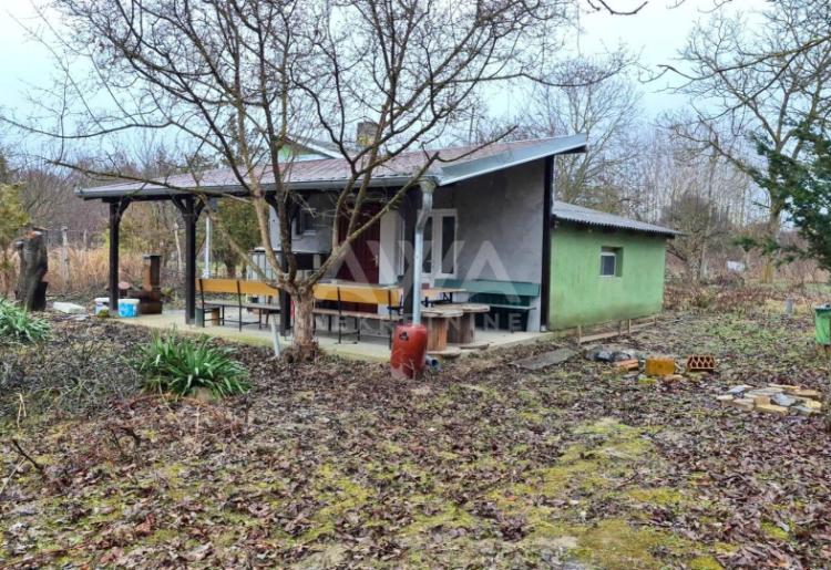 Na prodaju vikendica u Apatinu – Kučka | 65 m² | Plac 3.381 m²