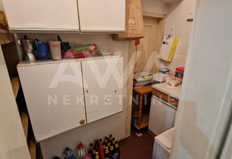 Trosoban Stan u Prigrevici - 76m2