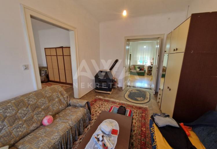 Trosoban Stan u Prigrevici - 76m2