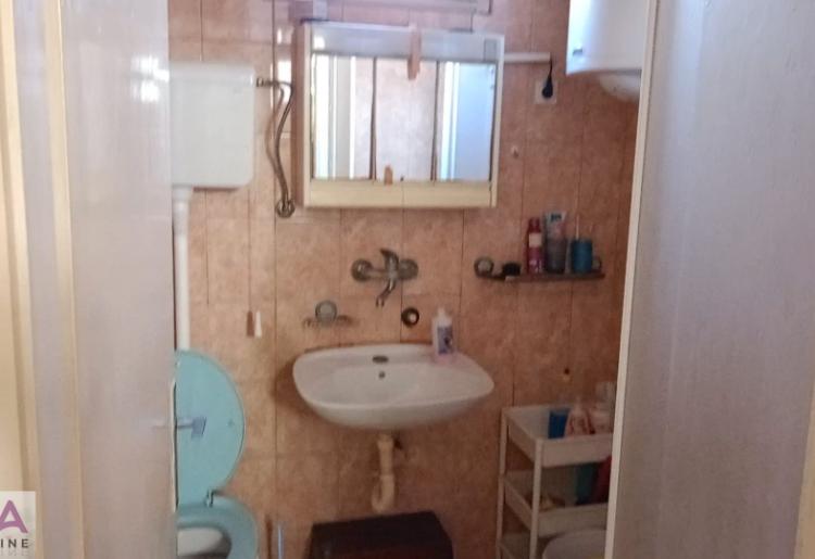 Na prodaju autentična starogradska kuća – centar Apatina