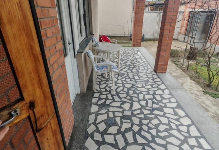 Apatin – Prizemna kuća 163m² u širem centru, mirna ulica, odličan raspored