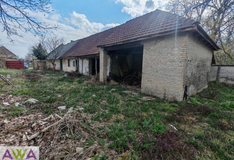 Kupusina. Kuća 69m2, plac 12.5ar