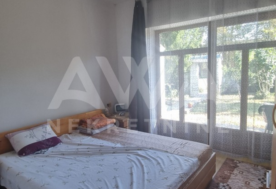 Novija kuća 135m2 na većem placu od 10ar