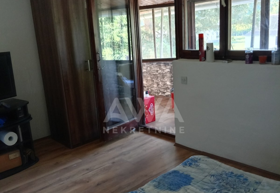 Vikendica Budžak 92 m2 na placu od 1523 m2