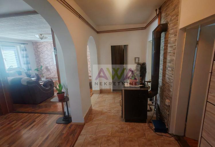Prigrevica – Kompletno renovirana prizemna kuća 101m², plac 442m² 