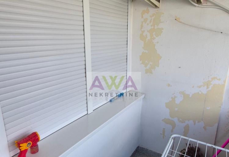 Prigrevica – Renoviran stan 76m², I sprat, centar 