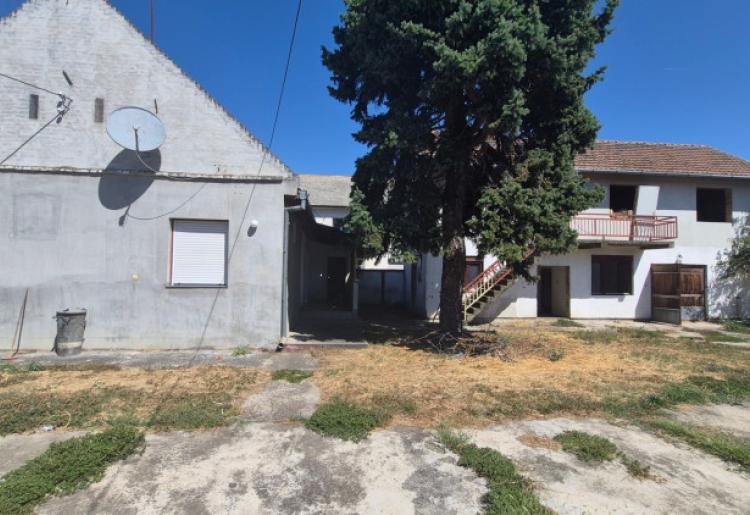 APATIN – USELJIVA KUĆA + ZAPOČETA NOVA KUĆA 