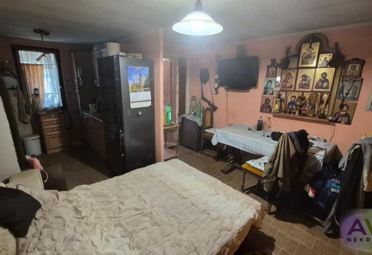 Vikendica Kupusina 112m2 plac 36ar