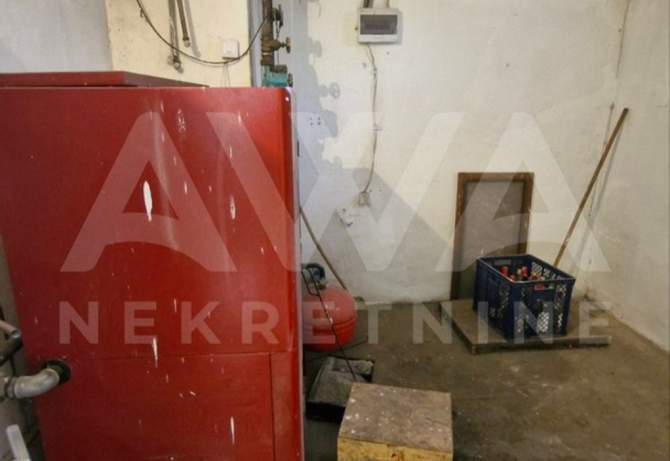 Starogradska kuća u Prigrevici 232 m2