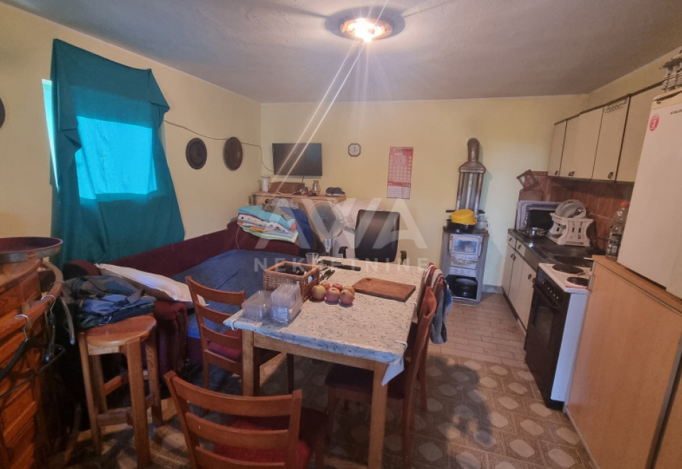 Budžak. Apatin. Opremljena vikendica 38m2, plac 21.5ar