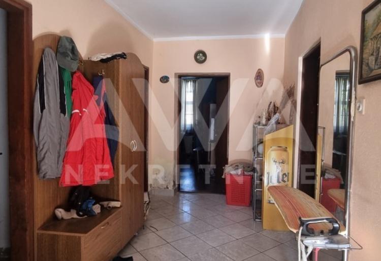 Apatin – porodična kuća 147m² na uglu dve ulice