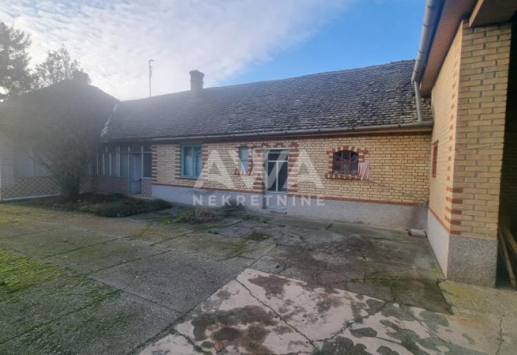 Svilojevo. Kuća 173m2, plac 29ar