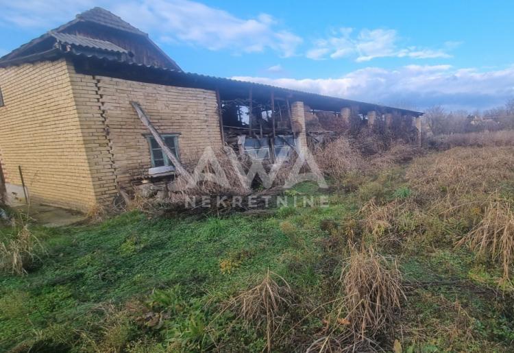 Svilojevo. Kuća 173m2, plac 29ar