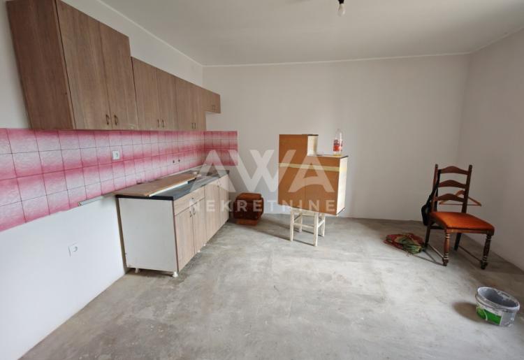 Kupusina. Renovirana manja kuća 80m2