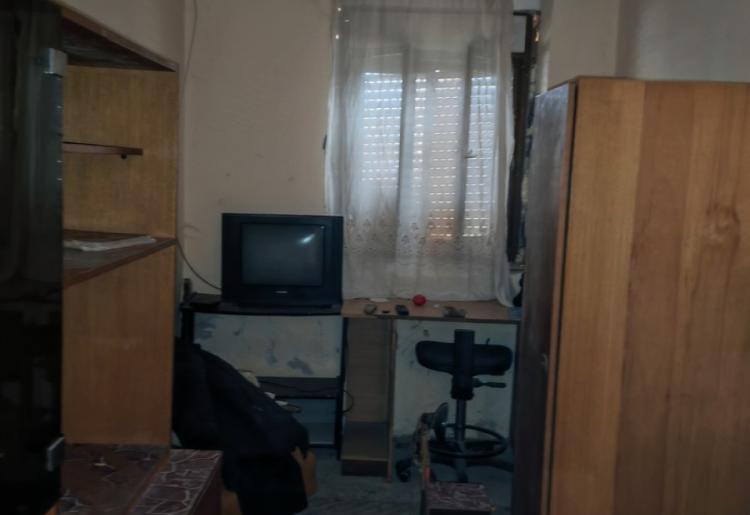 Svilojevo. Trosobna kuća, polurenovirana