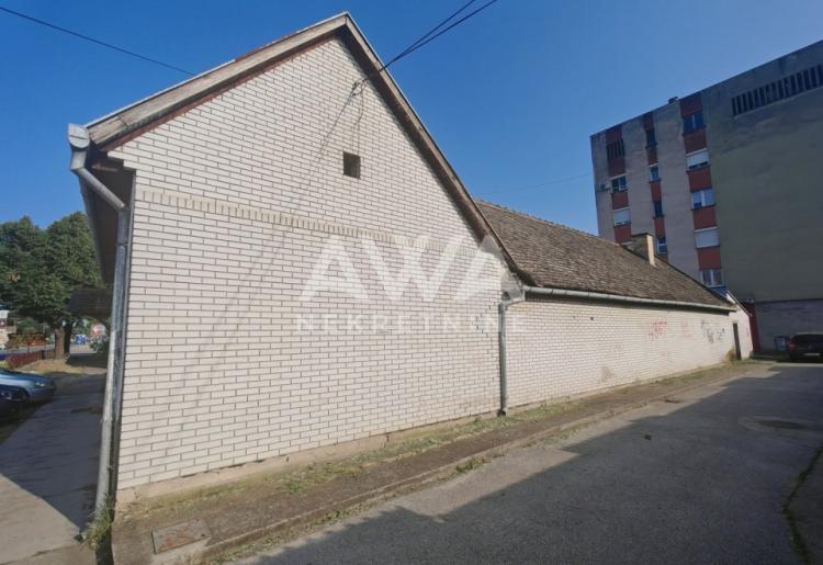 Centar Apatina. Kuća 201m2, plac 3ar