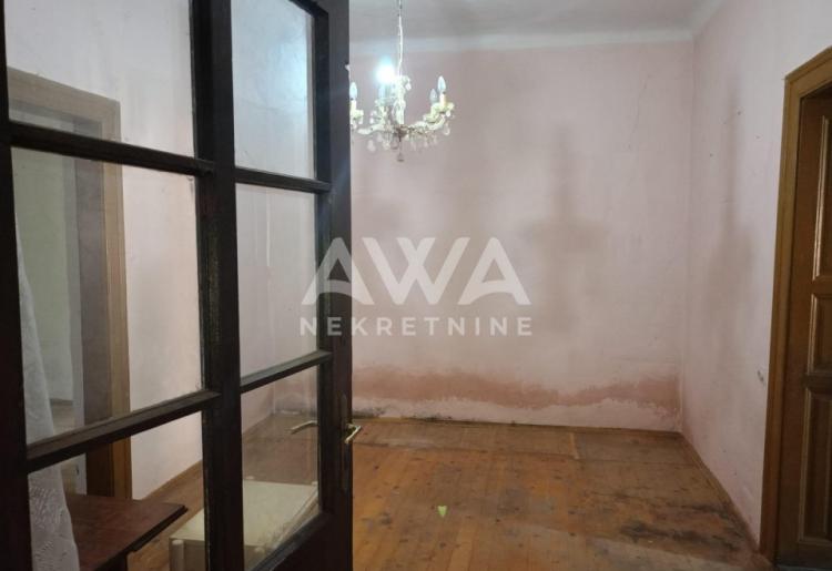 Starogradska kuća 153m2, plac 22ar