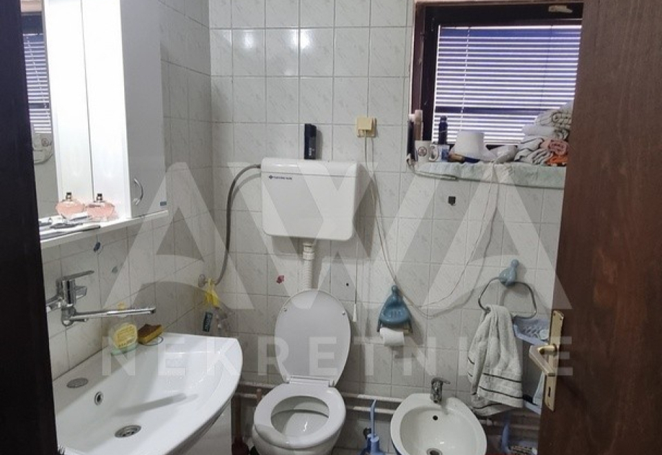 Apatin. Stambeno – poslovni obejkat. I za život i za rad