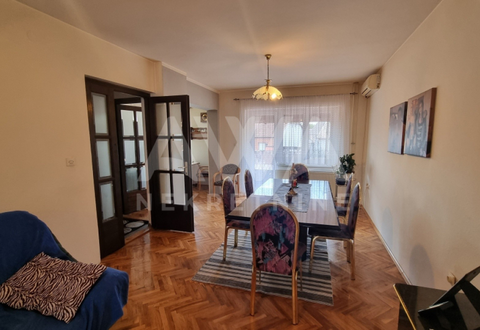 Apatin. Stambeno – poslovni obejkat. I za život i za rad