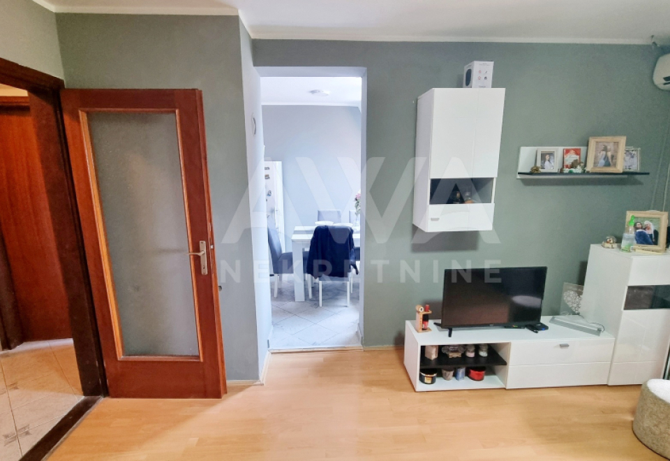 Apatin blok 112, Trosoban 77m2, 5 Sprat