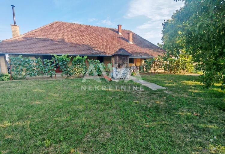 Sonta. Kuća – salaš na 47ar placa