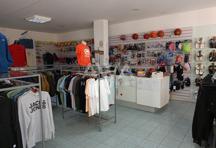 Apatin Lokal za izdavanje, 325 m2