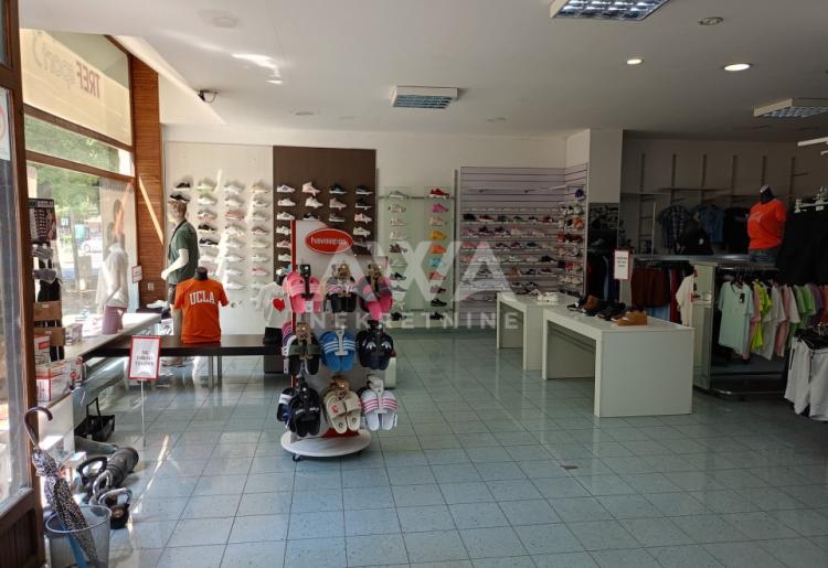 Apatin Lokal za izdavanje, 325 m2